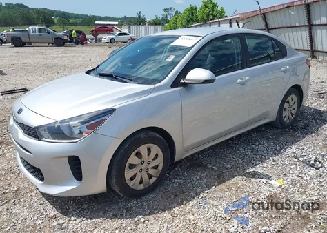 2018 Kia Rio S z USA, uszkodzony, nr VIN 3KPA24AB0JE066479